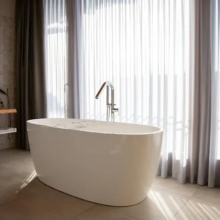 La Valluna Bed & Breakfast *
